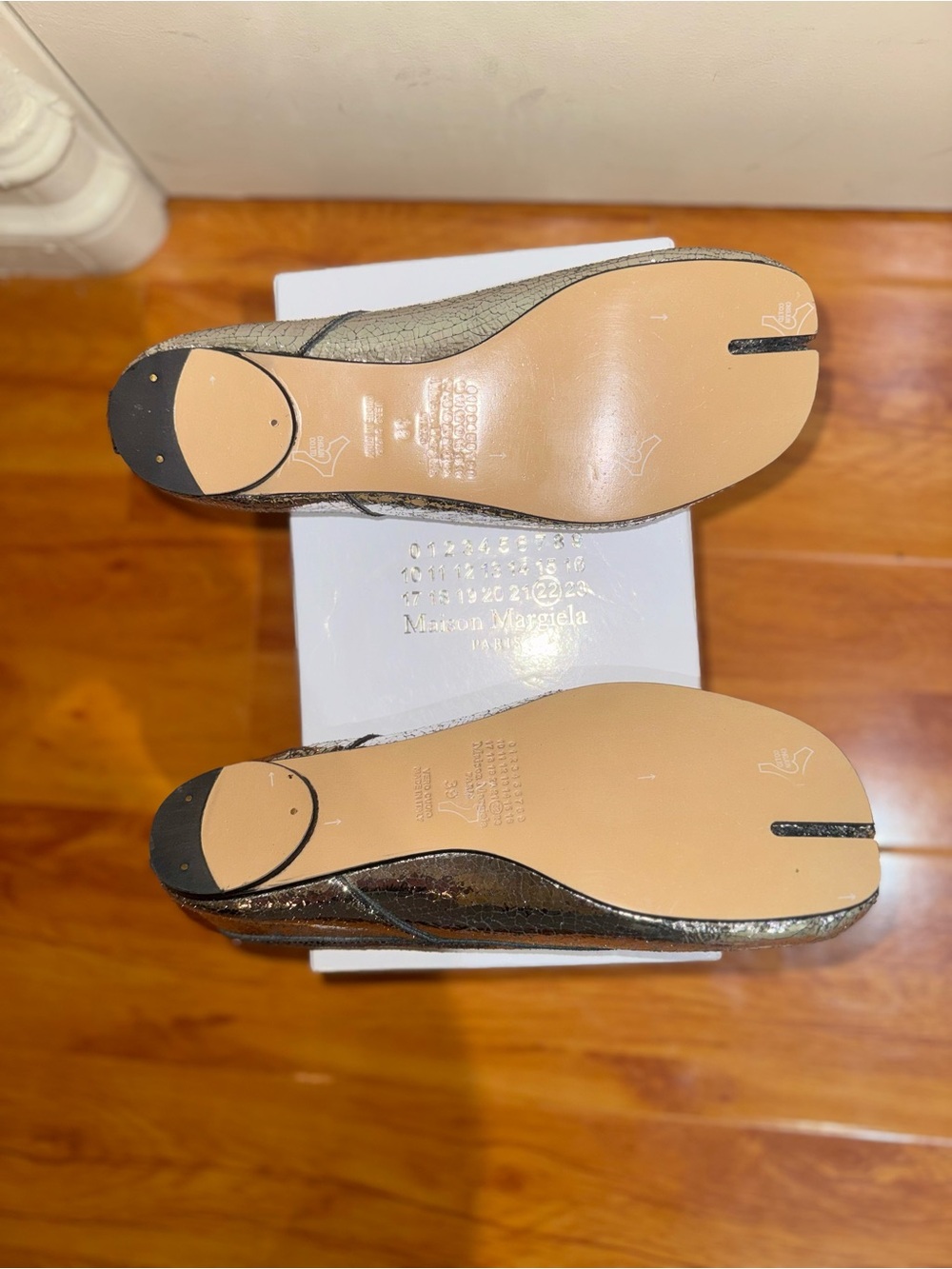 Maison Martin Margiela Women's Broken Mirror Tabi - Picture 5 of 7